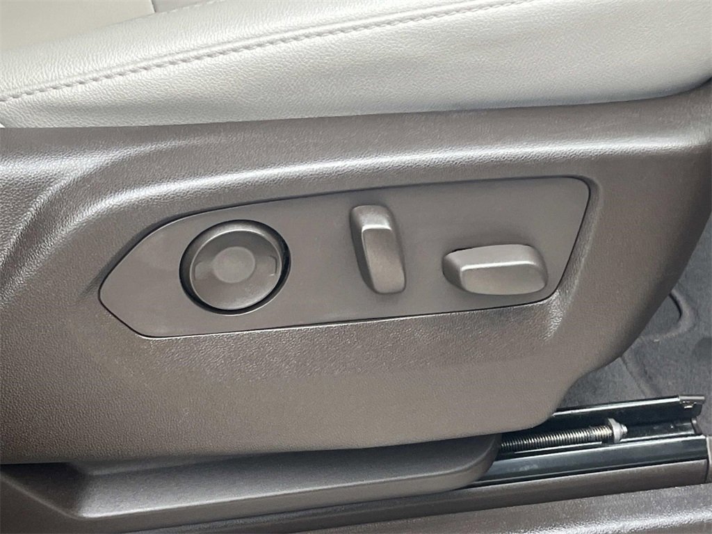 Used 2021 Chevrolet Tahoe LT image 22