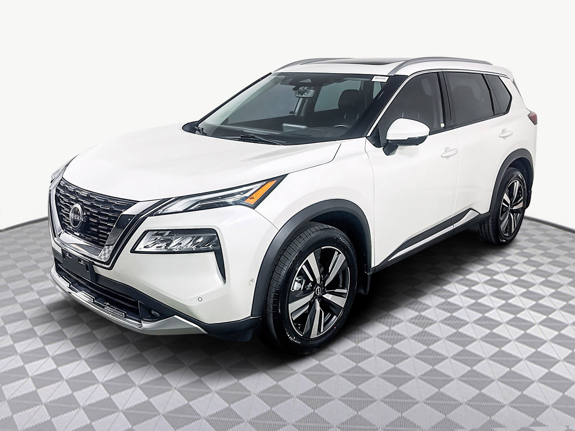 Used 2022 Nissan Rogue Platinum w/ Head-Up Display Package image 4