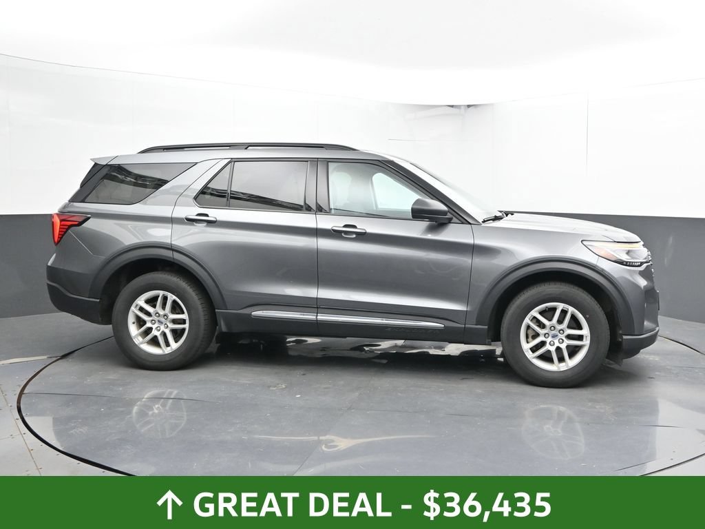 Used 2025 Ford Explorer Active AWD/4WD image 5