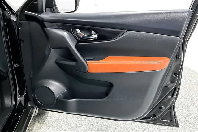 Used 2019 Nissan Rogue SL AWD/4WD image 34