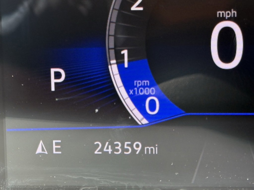 Used 2023 Volkswagen Tiguan SE image 15