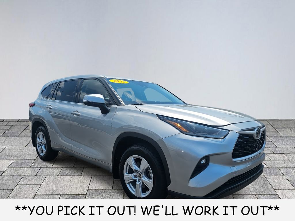 Used 2021 Toyota Highlander LE