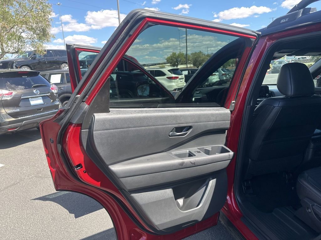 Used 2024 Nissan Pathfinder Rock Creek AWD/4WD image 7