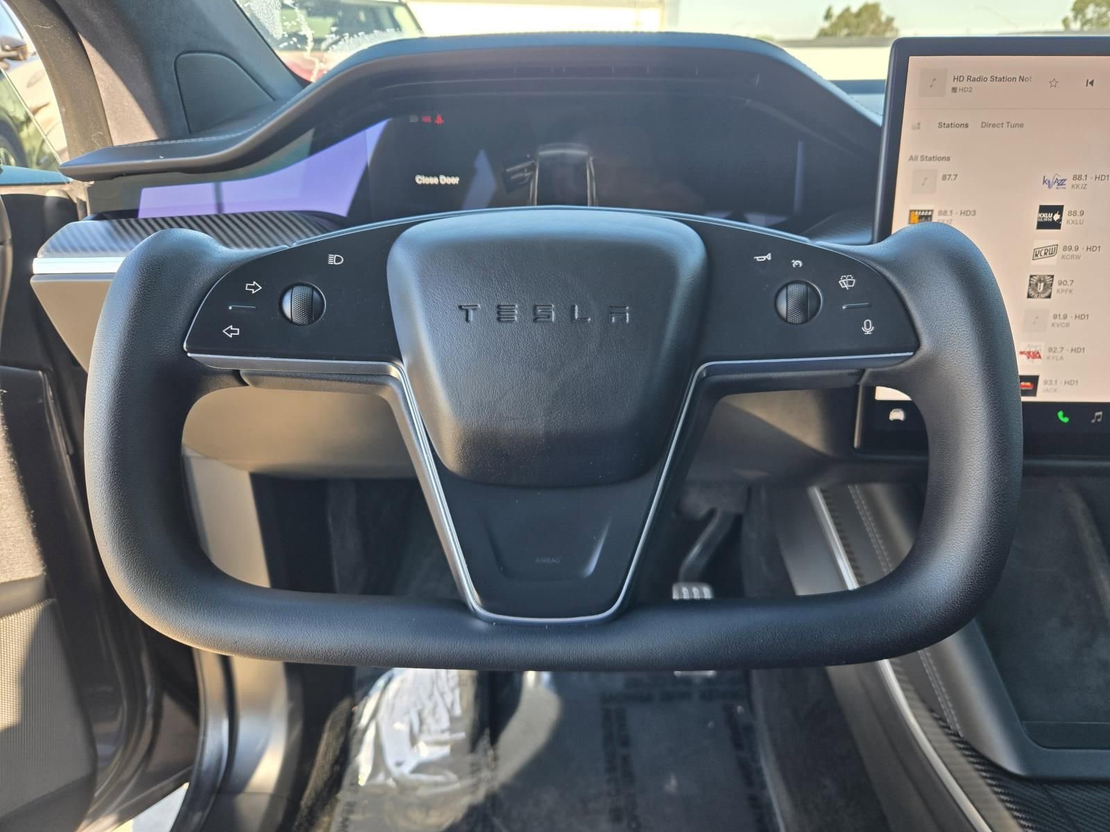 Used 2022 Tesla Model X Plaid image 13