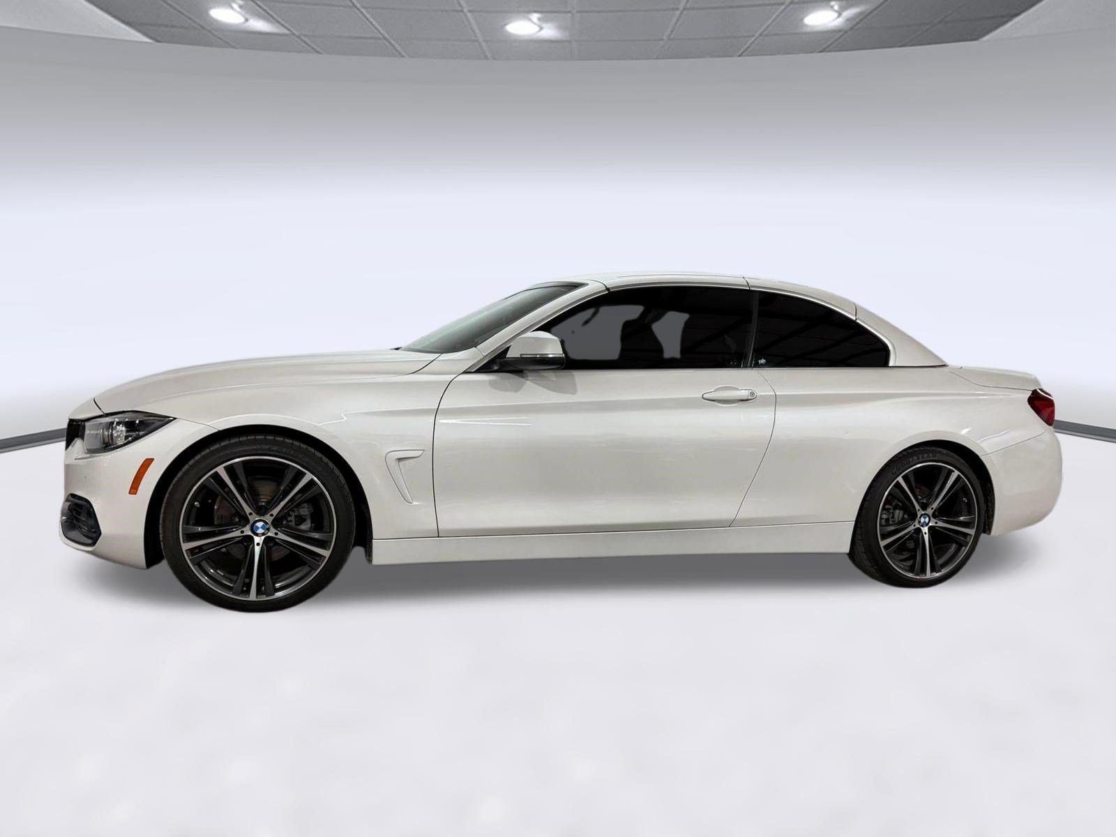 Used 2020 BMW 430i Convertible w/ Convenience Package RWD image 2