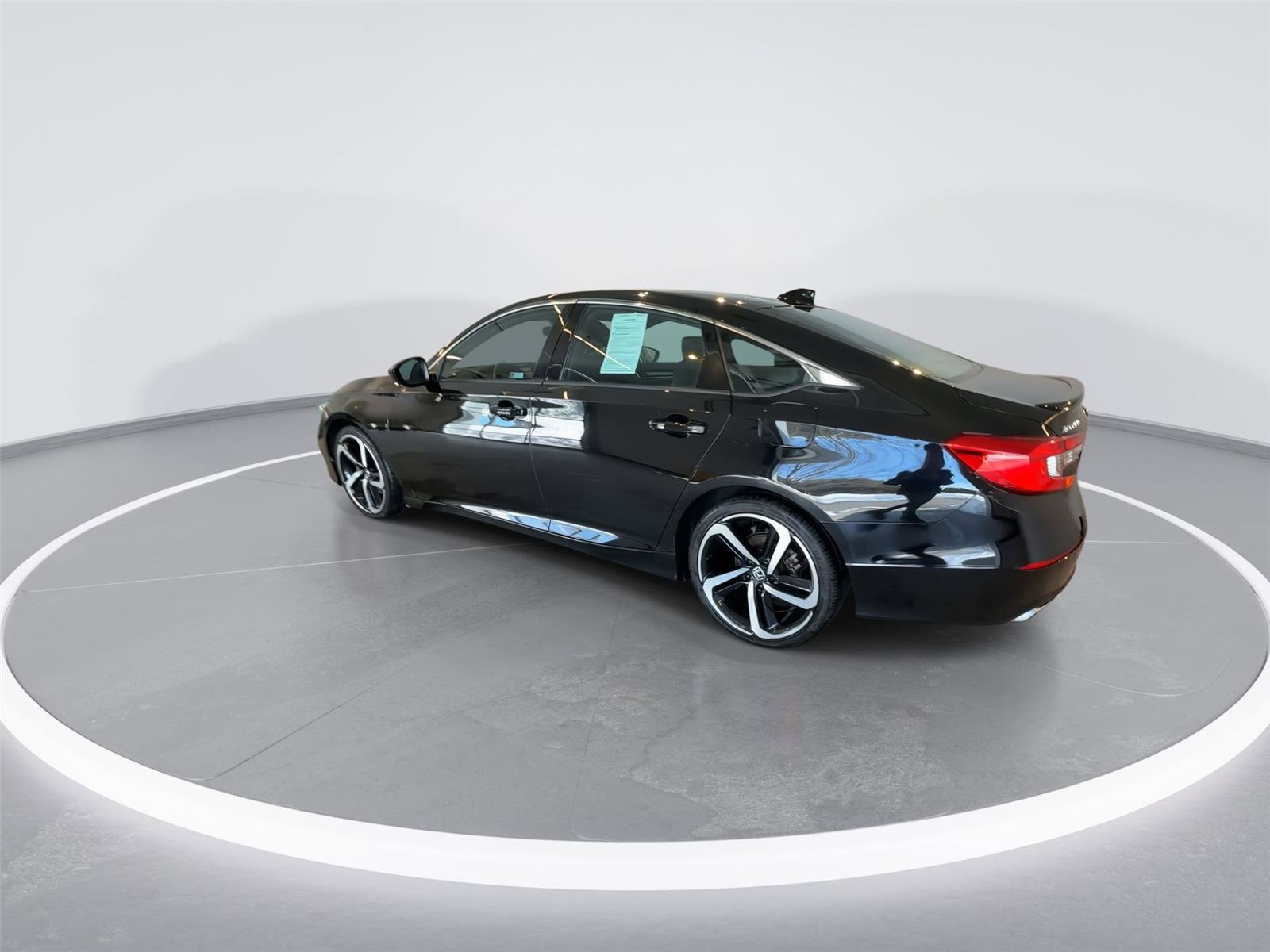 Used 2021 Honda Accord Sport image 5