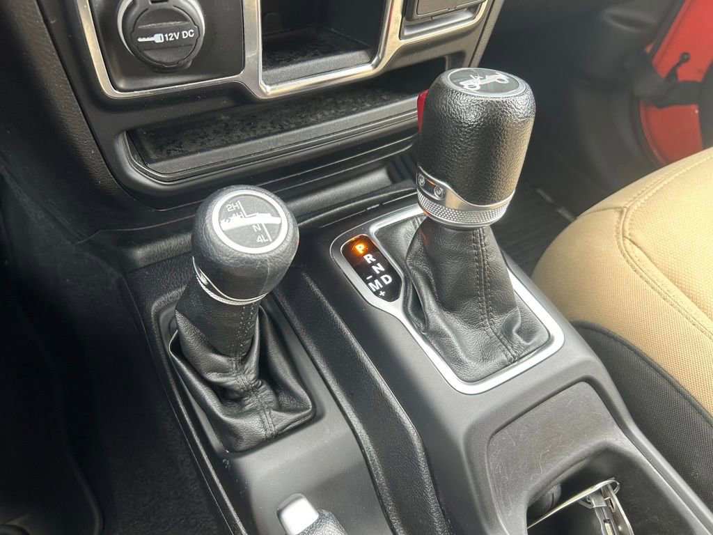 Used 2018 Jeep Wrangler Unlimited Sport image 16