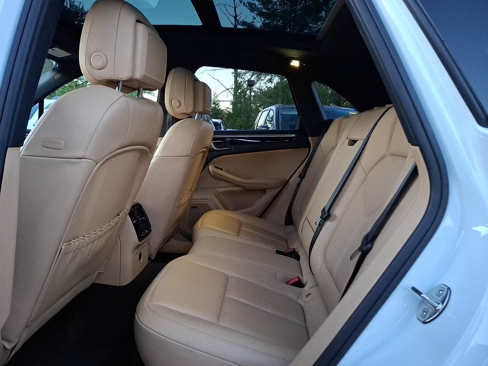 Used 2018 Porsche Macan S AWD/4WD image 10