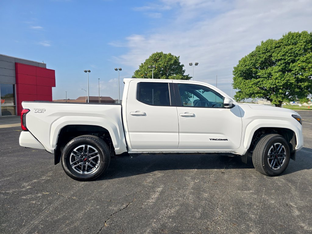 Certified 2024 Toyota Tacoma TRD Sport AWD/4WD image 19