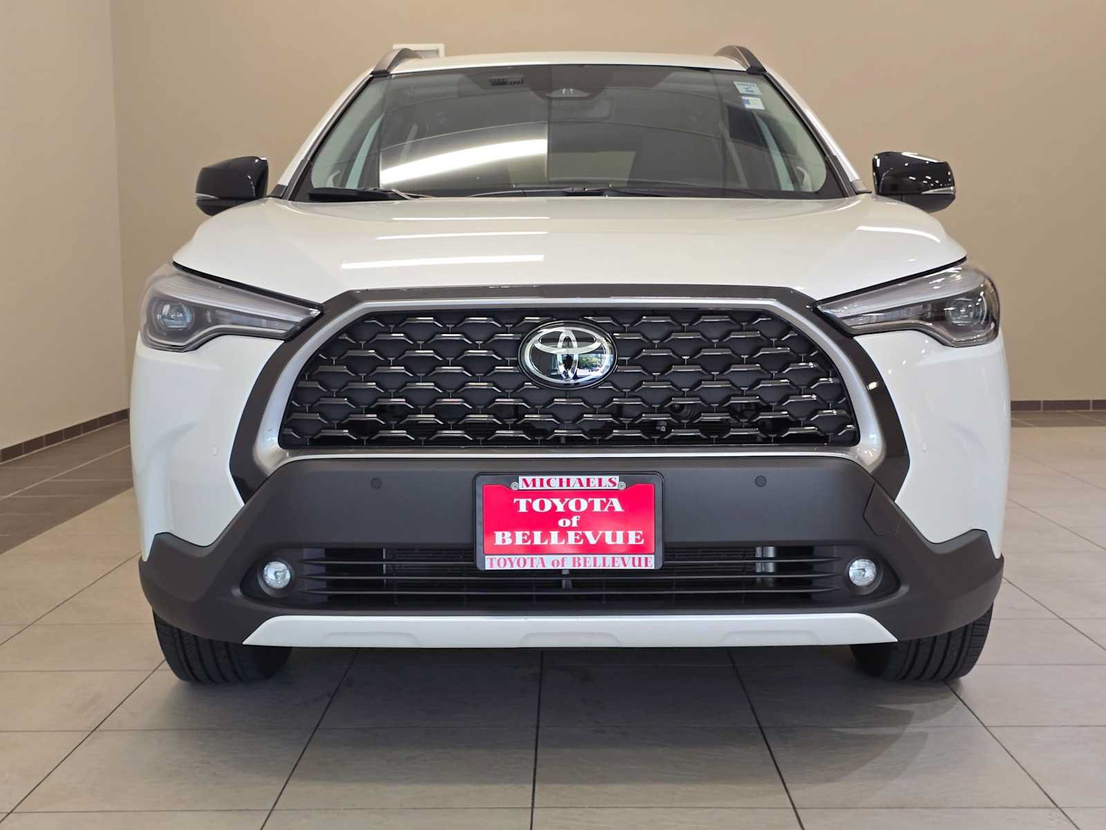 Certified 2025 Toyota Corolla Cross XLE w/ Convenience Package AWD/4WD image 6