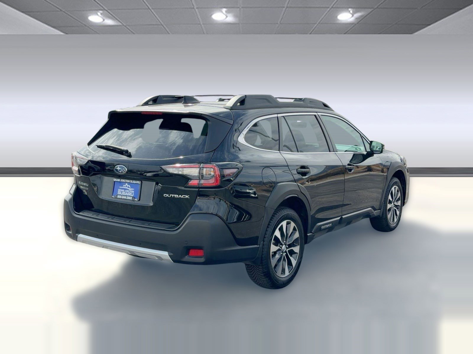 Used 2023 Subaru Outback Limited image 9
