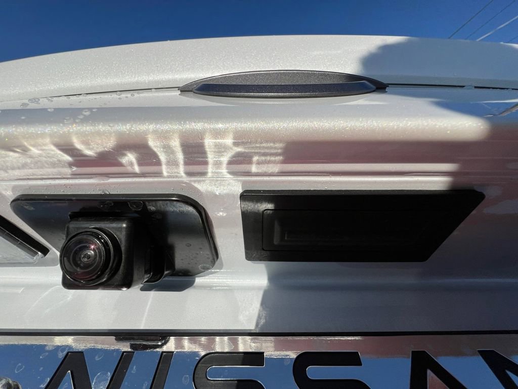 Certified 2025 Nissan Versa SR w/ Trunk Package image 12