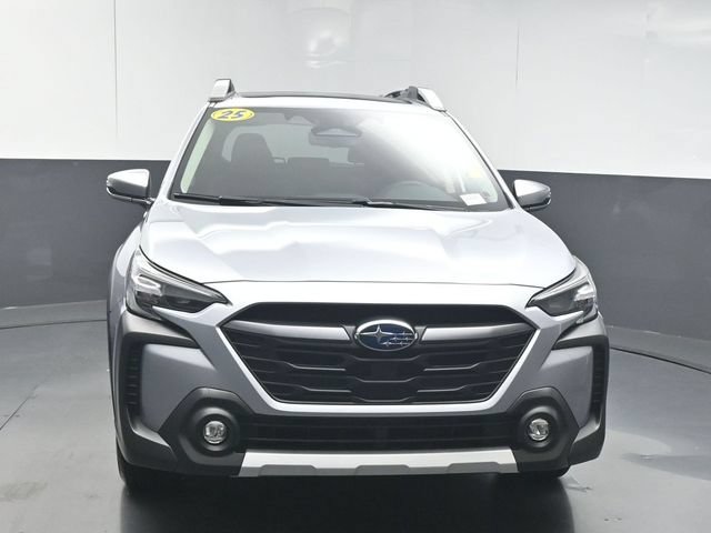 Certified 2025 Subaru Outback Touring w/ Popular Package #2 AWD/4WD image 3