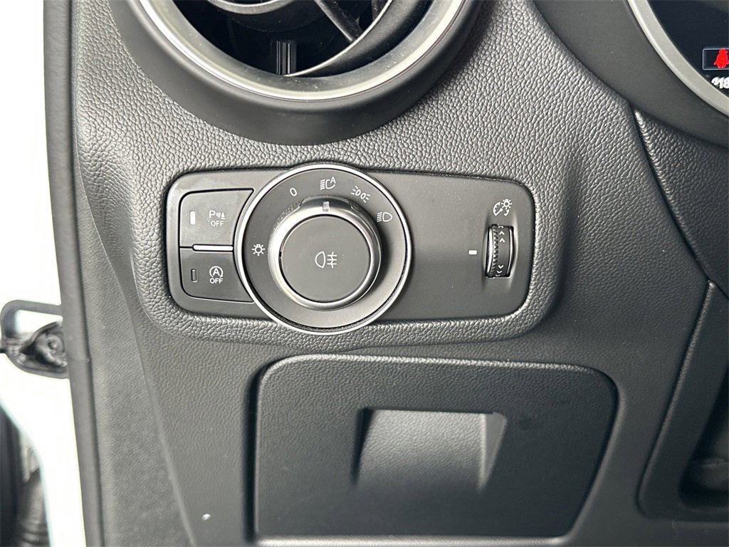 Used 2024 Alfa Romeo Stelvio Ti image 20