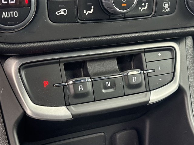 Certified 2024 GMC Terrain SLE w/ Driver Convenience Package FWD image 15
