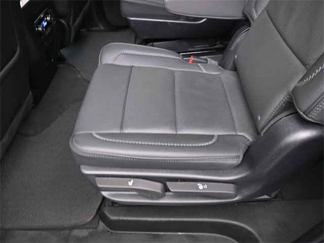 Used 2025 GMC Yukon XL Denali image 22