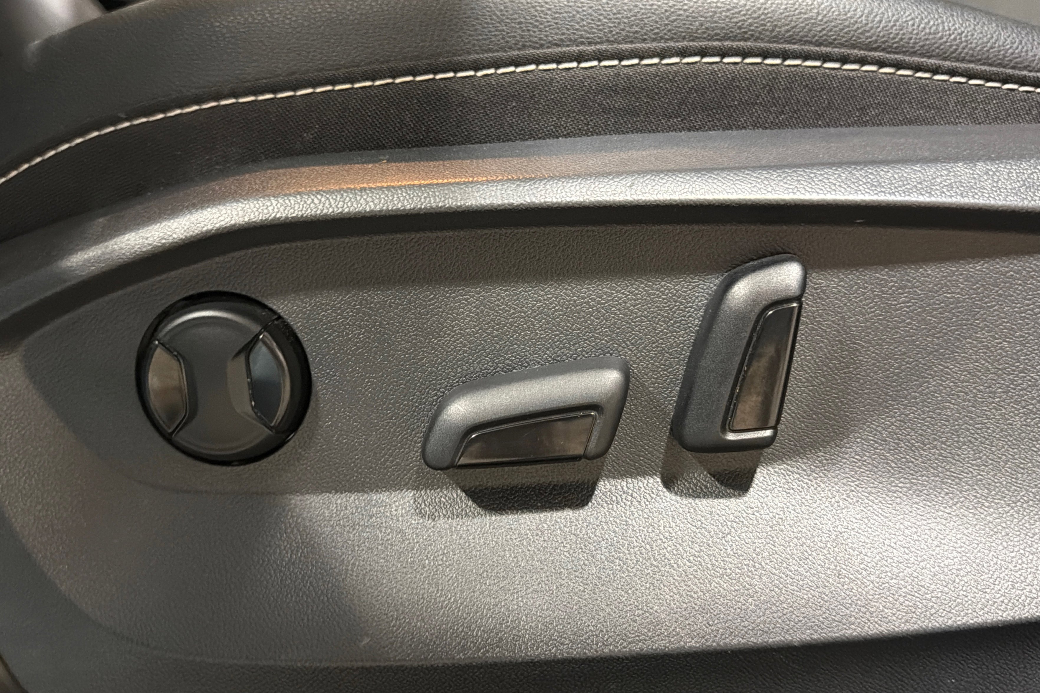 Used 2022 Volkswagen Taos SE AWD/4WD image 18