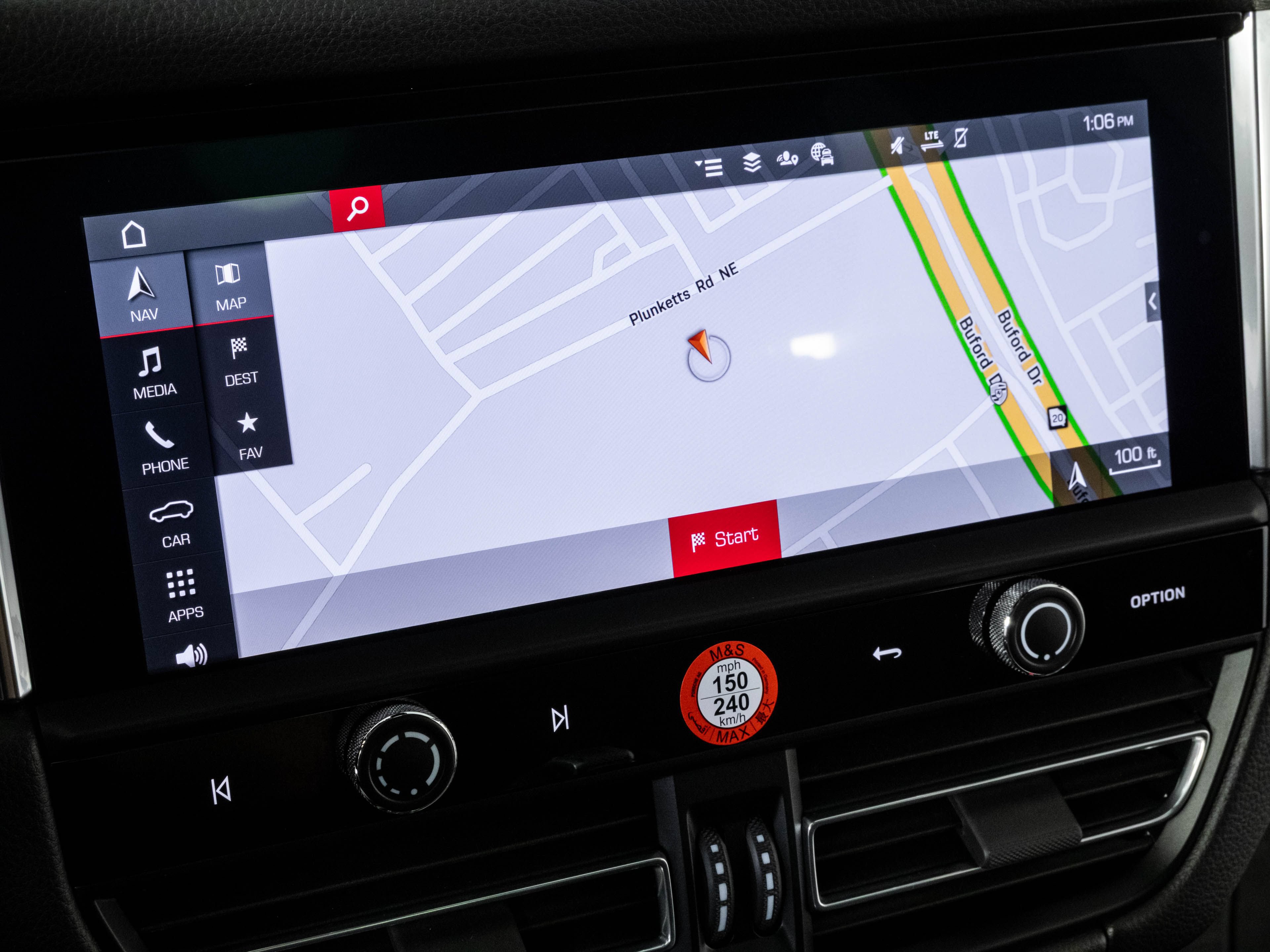 Certified 2026 Porsche Macan AWD/4WD image 15