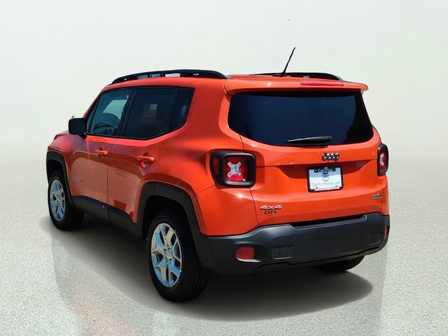 Used 2016 Jeep Renegade Latitude w/ Cold Weather Group AWD/4WD image 5