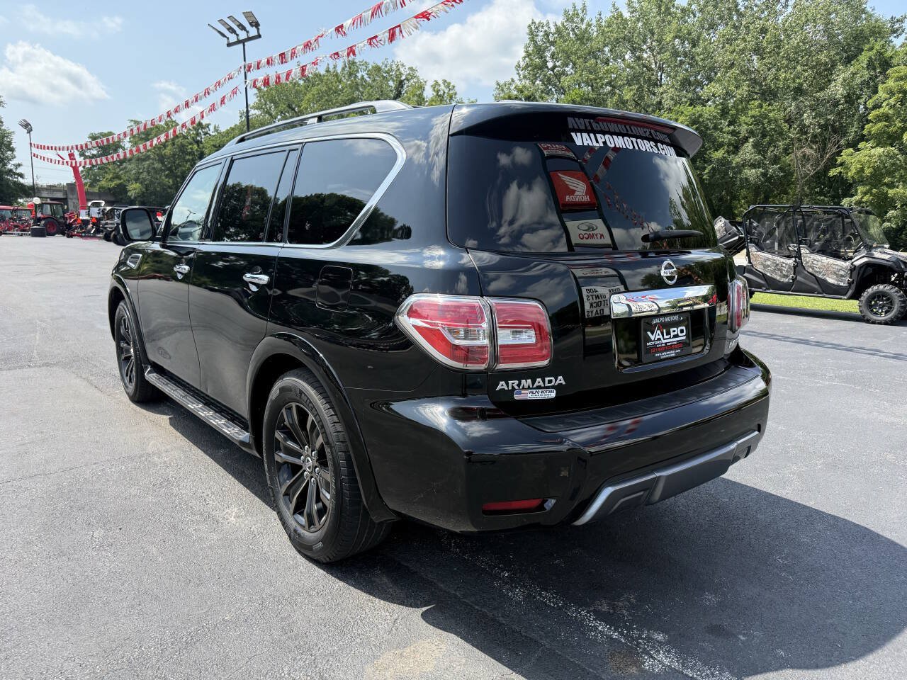 Used 2019 Nissan Armada Platinum w/ Captain's Chairs Package AWD/4WD image 10