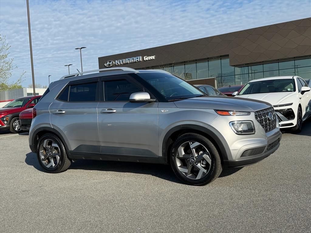 Certified 2023 Hyundai Venue SEL w/ Cargo Package image 1