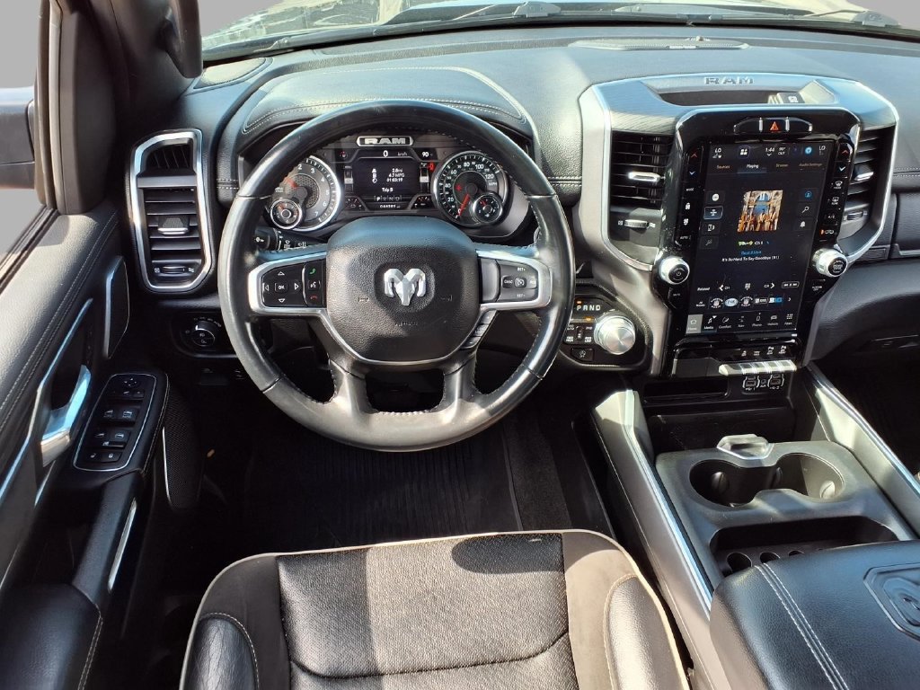 Used 2023 RAM 1500 Laramie AWD/4WD image 4