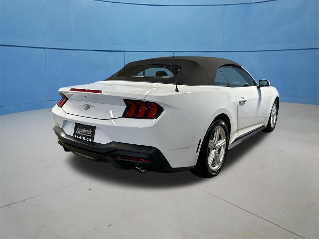Used 2026 Ford Mustang Premium RWD image 17
