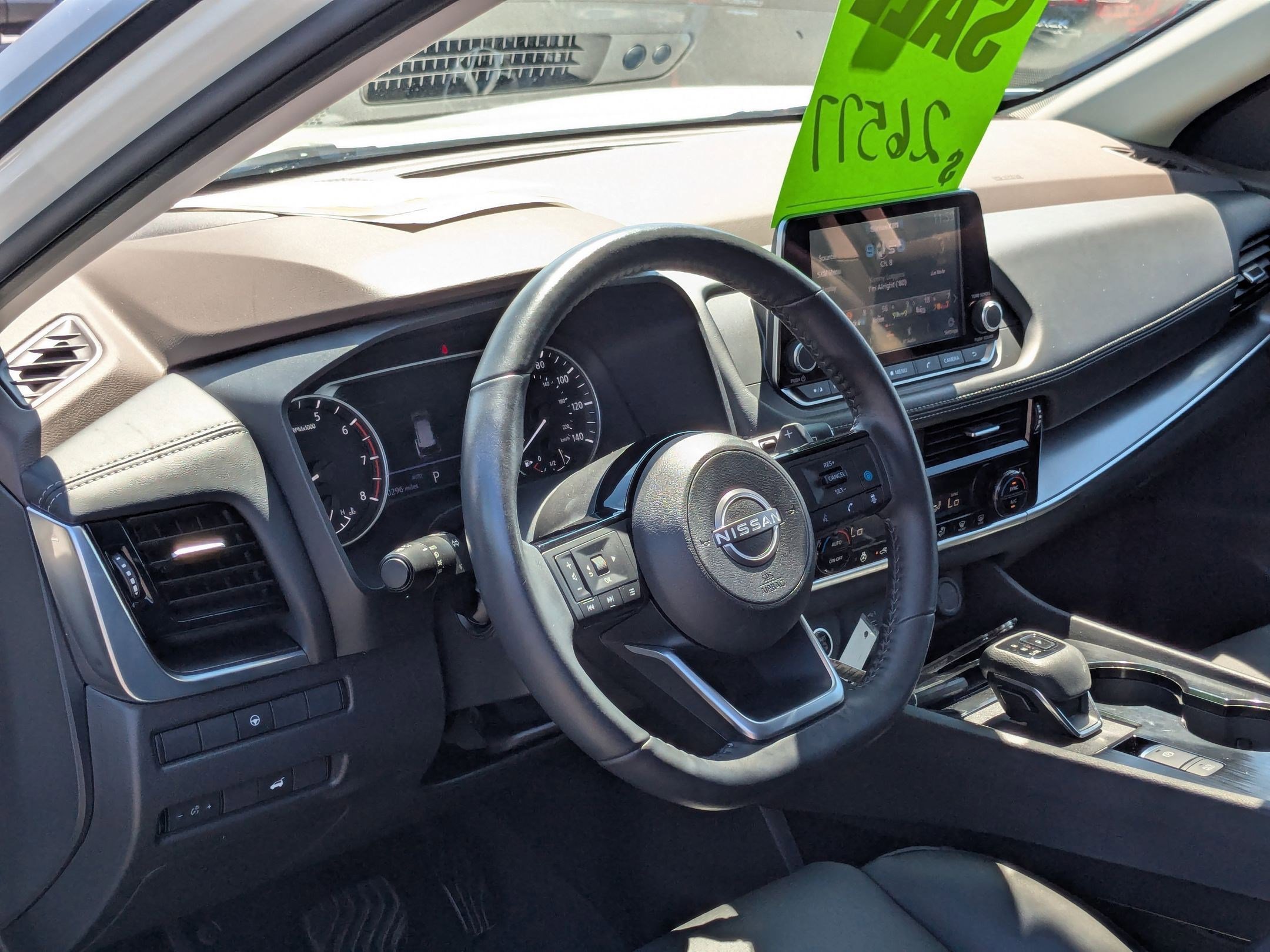 Certified 2022 Nissan Rogue SV w/ SV Premium Package image 10