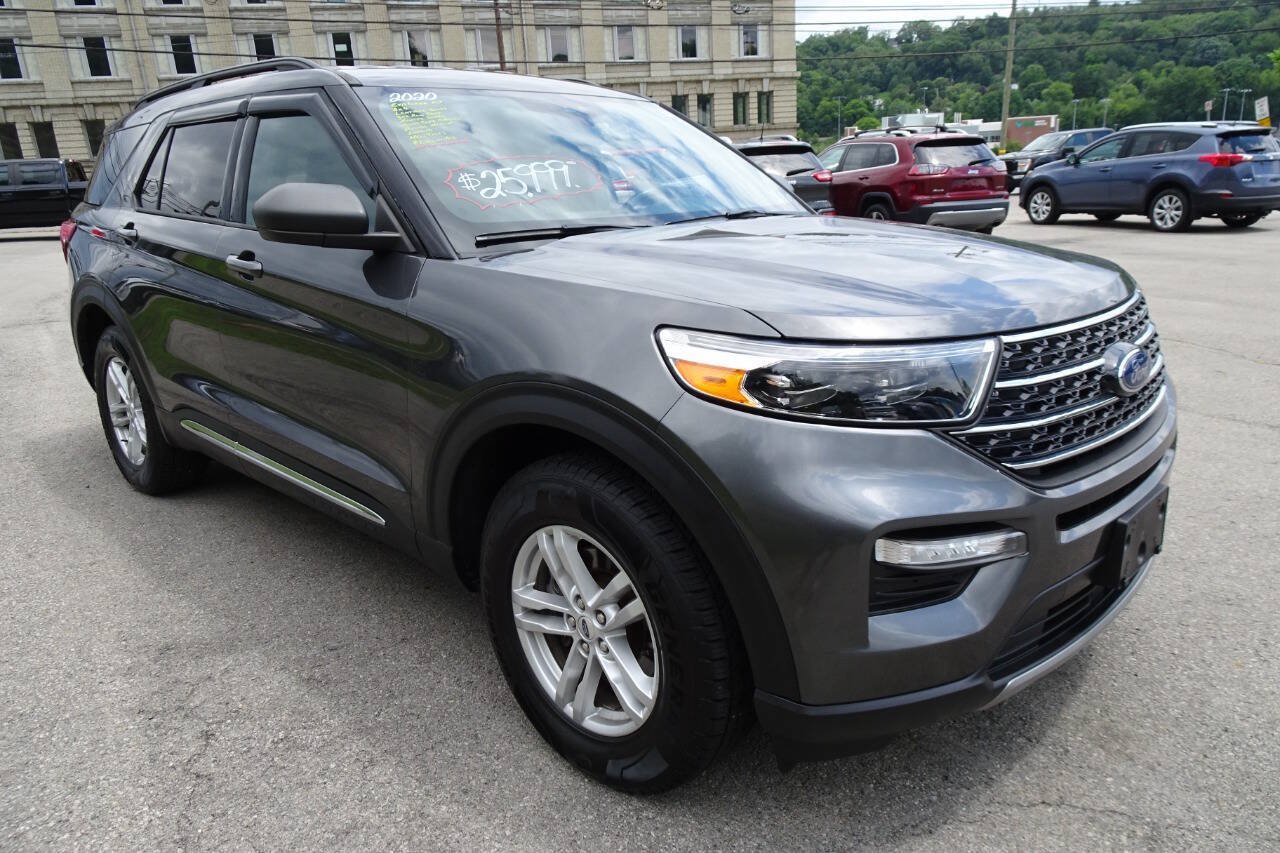 Used 2020 Ford Explorer XLT w/ Equipment Group 202A AWD/4WD image 4