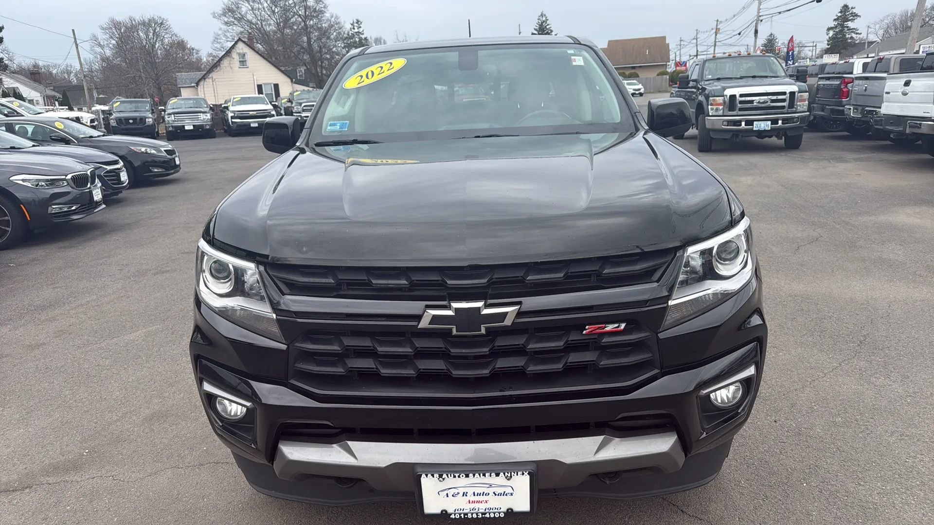 Used 2022 Chevrolet Colorado Z71 w/ Z71 Midnight Edition image 2