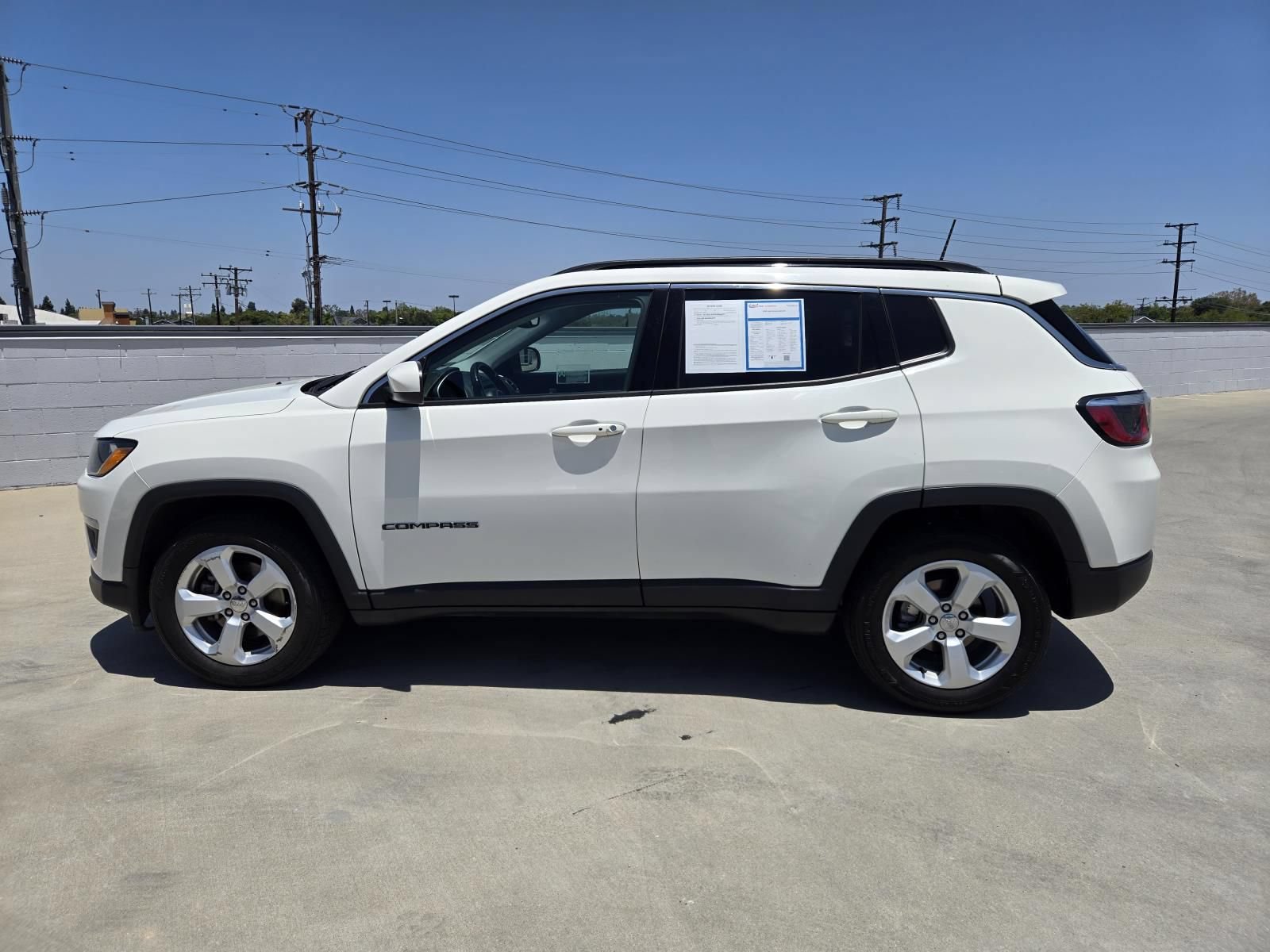 Used 2018 Jeep Compass Latitude w/ Popular Equipment Group FWD image 7