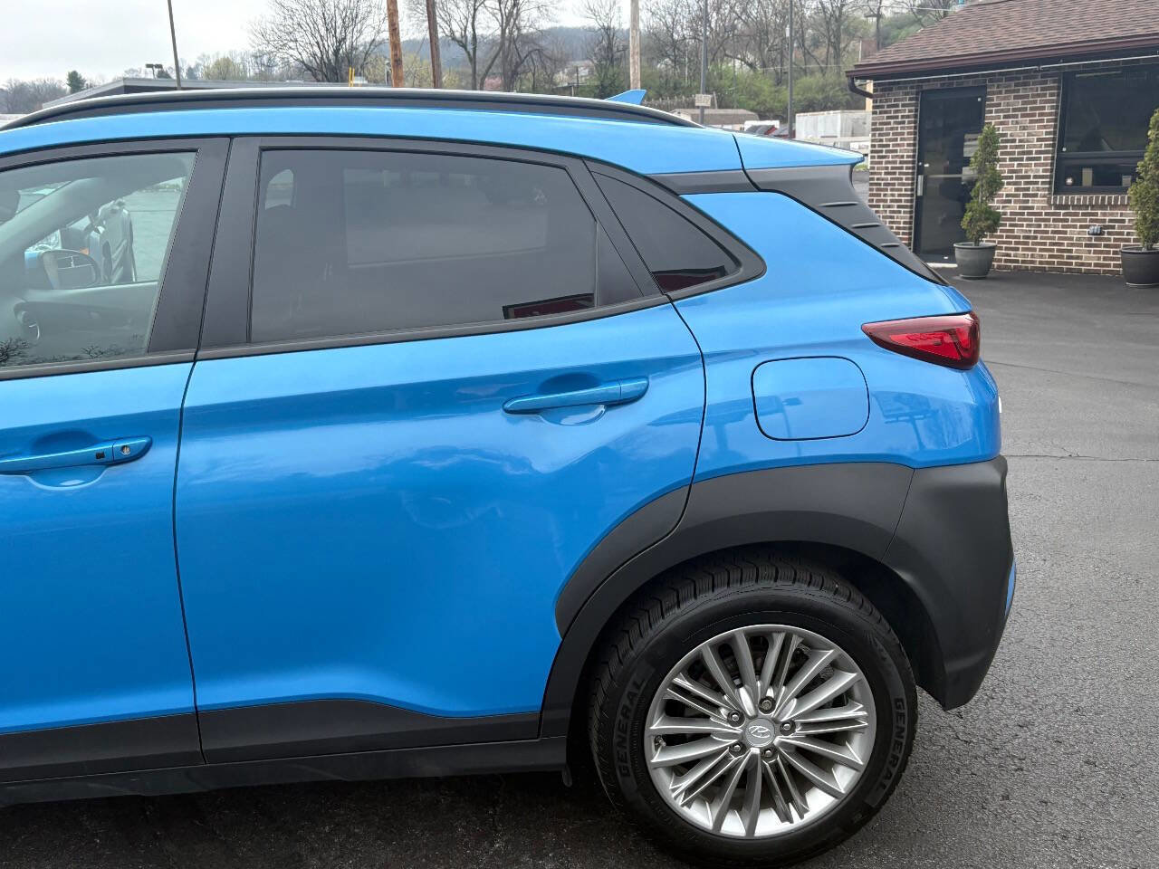 Used 2020 Hyundai Kona SEL Plus image 11