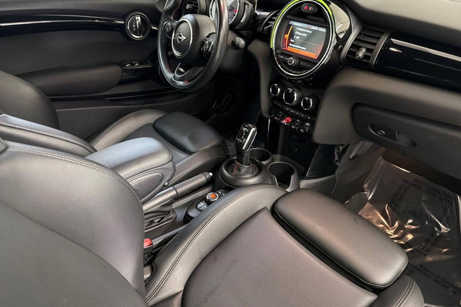 Used 2020 MINI Cooper S image 30