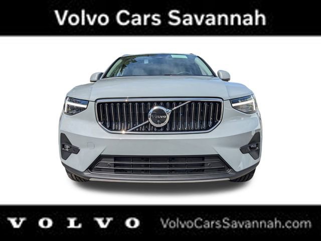New 2025 Volvo XC40 B5 Plus w/ Protection Package Premier image 11