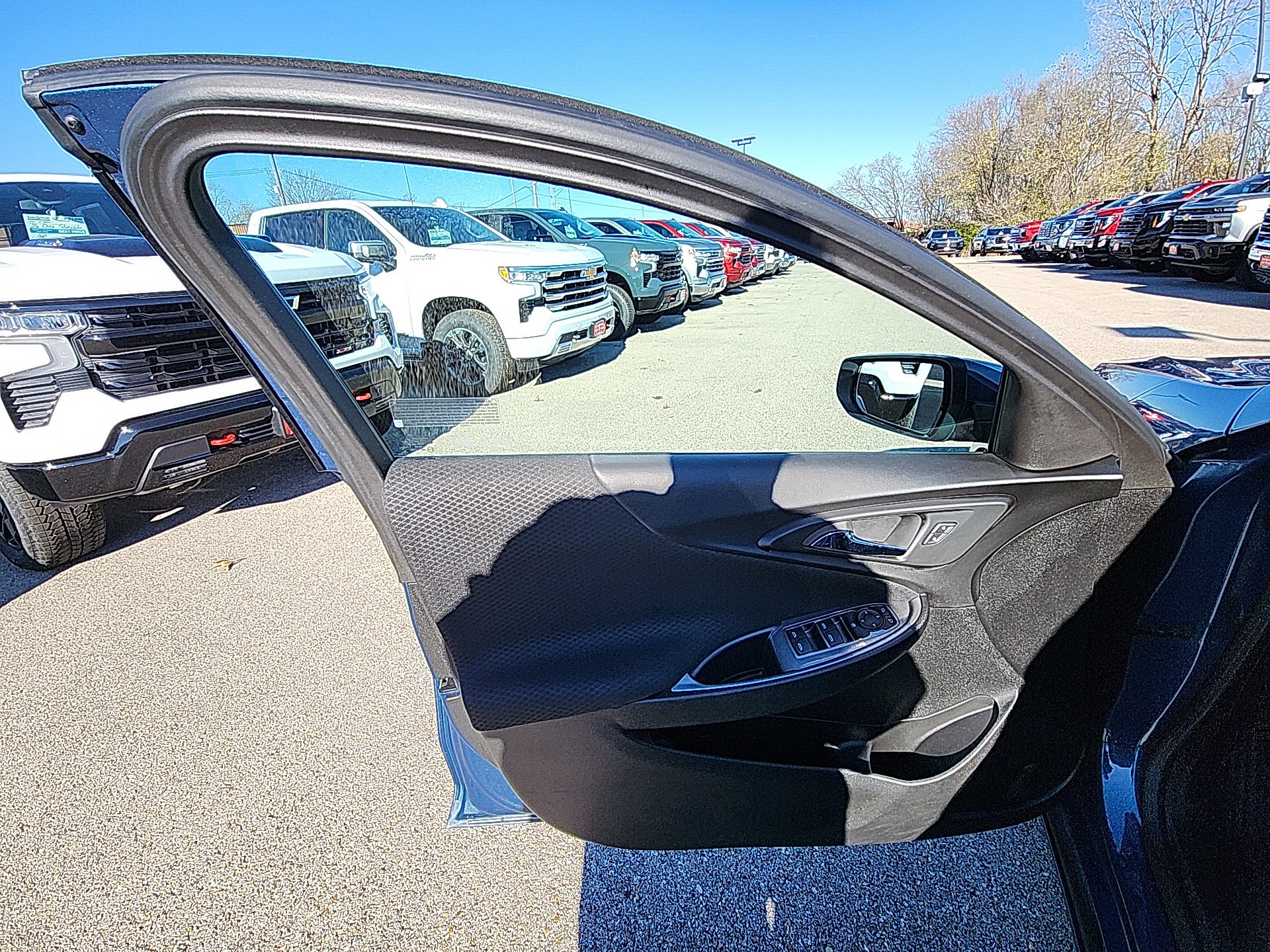 Used 2024 Chevrolet Malibu LT image 12