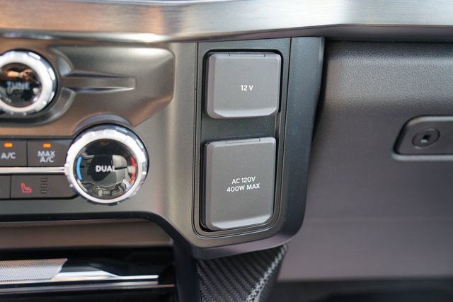 New 2025 Ford F350 Lariat w/ Lariat Ultimate Package image 18