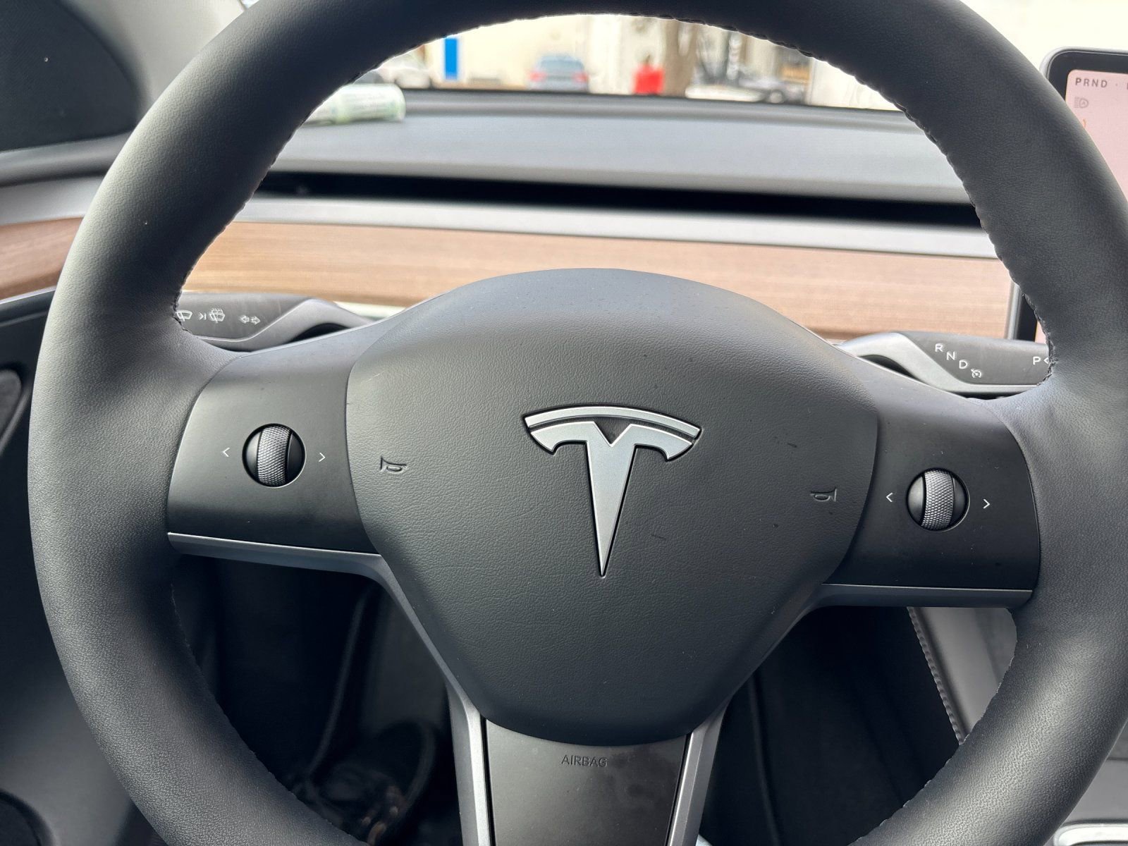 Used 2024 Tesla Model Y Long Range image 23