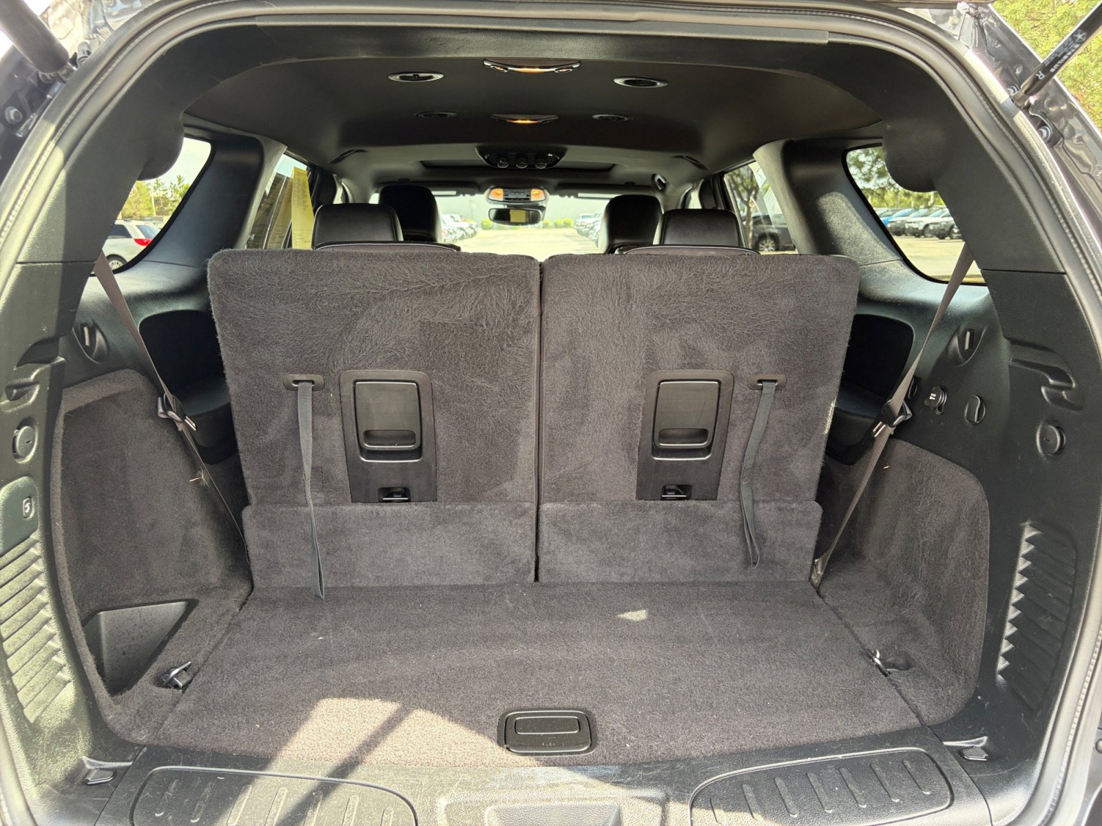Used 2023 Dodge Durango R/T w/ Blacktop Package AWD/4WD image 34