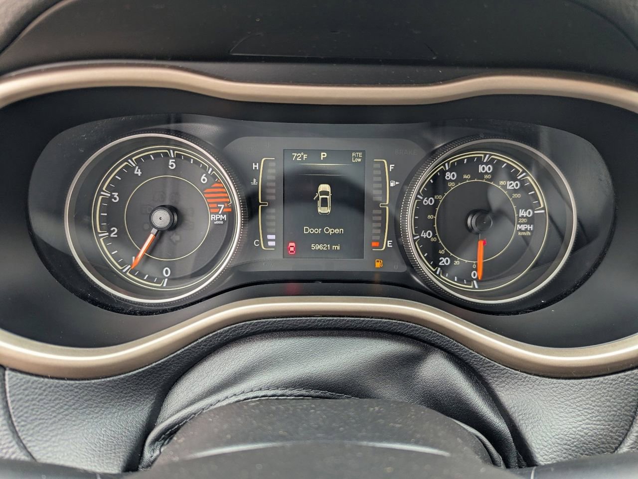 Used 2016 Jeep Cherokee Latitude FWD image 29
