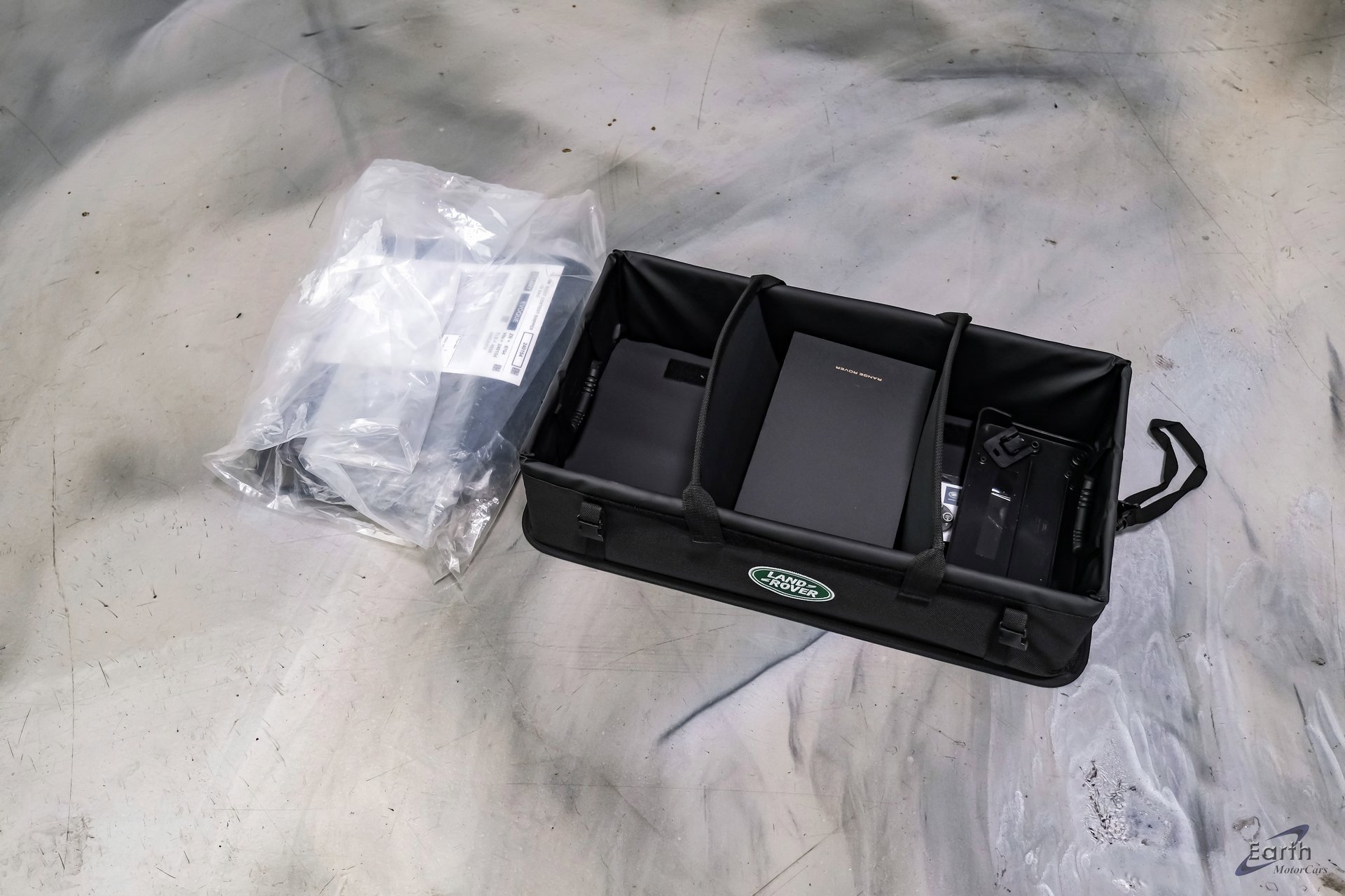 Used 2024 Land Rover Range Rover Evoque Dynamic SE image 94