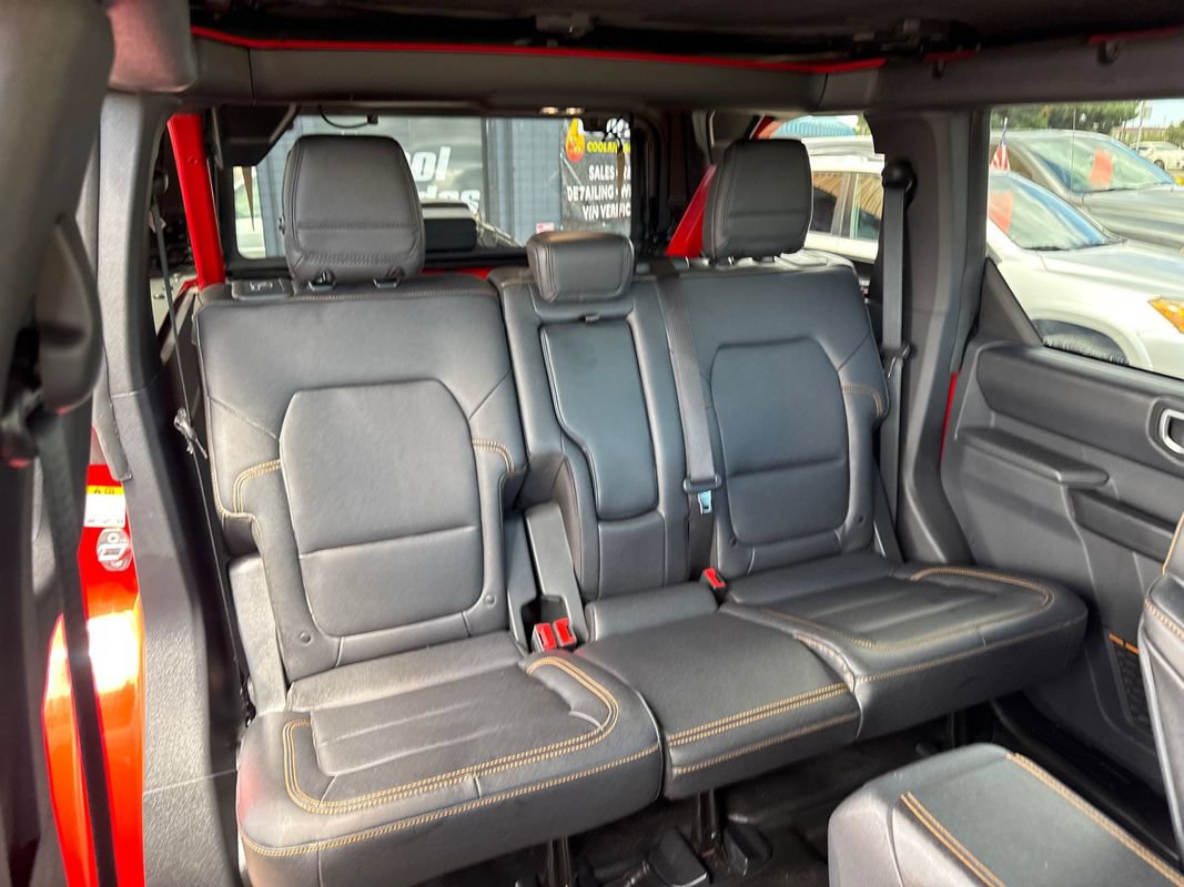 Used 2024 Ford Bronco Badlands AWD/4WD image 17