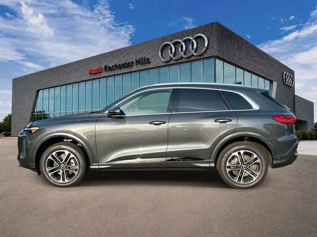 Certified 2025 Audi Q5 Premium Plus AWD/4WD image 2