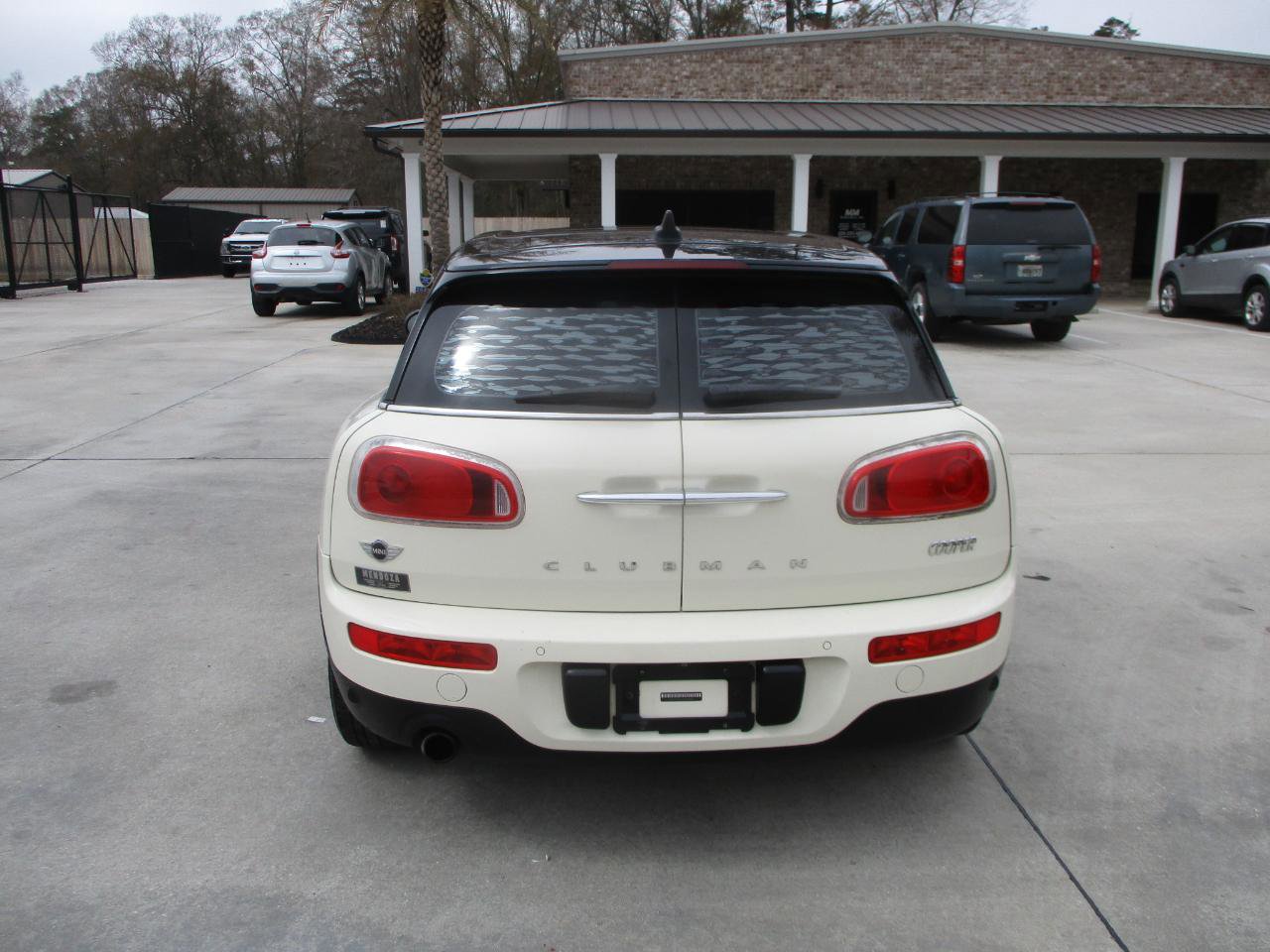 Used 2016 MINI Cooper Clubman image 5