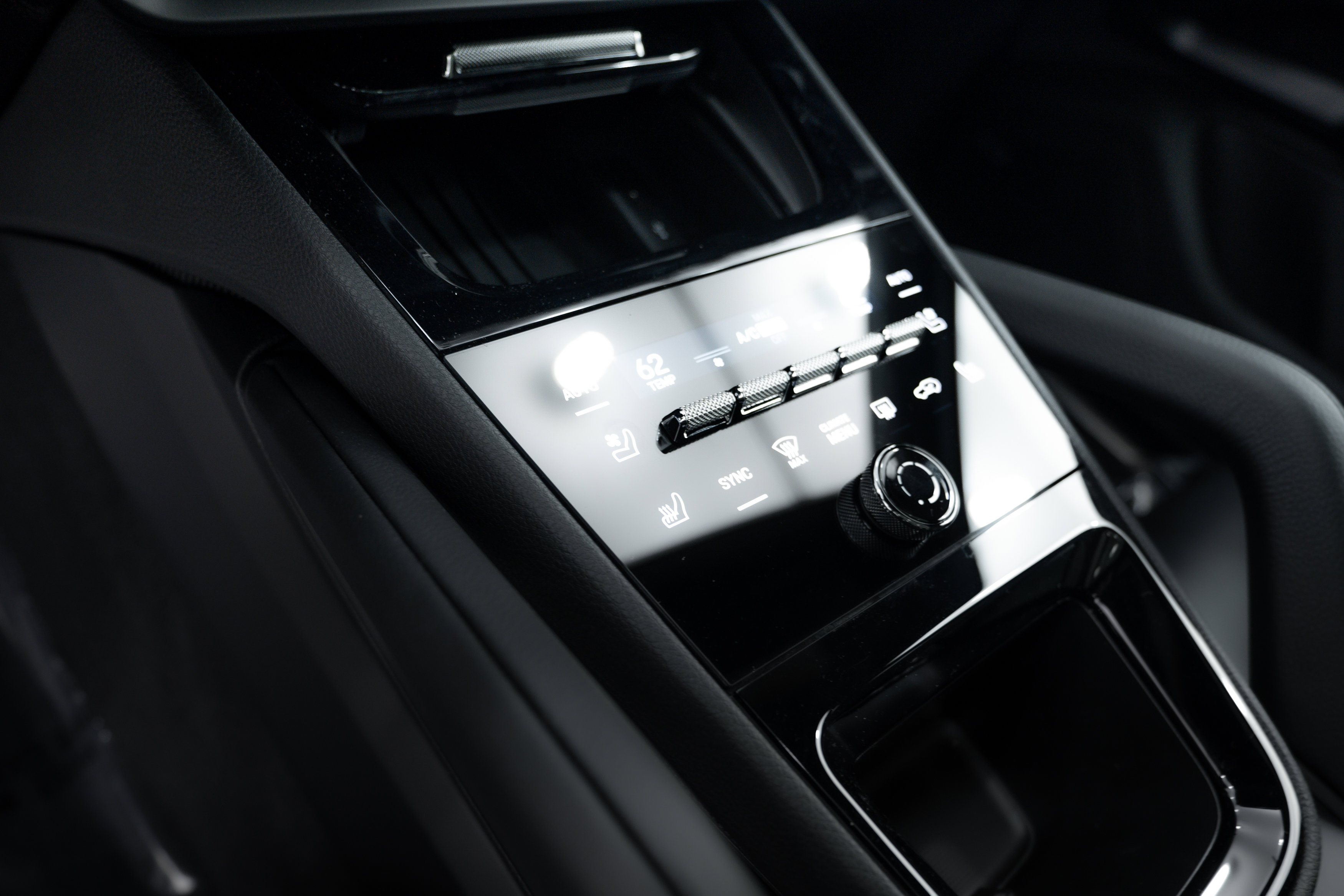 Certified 2025 Porsche Cayenne image 25