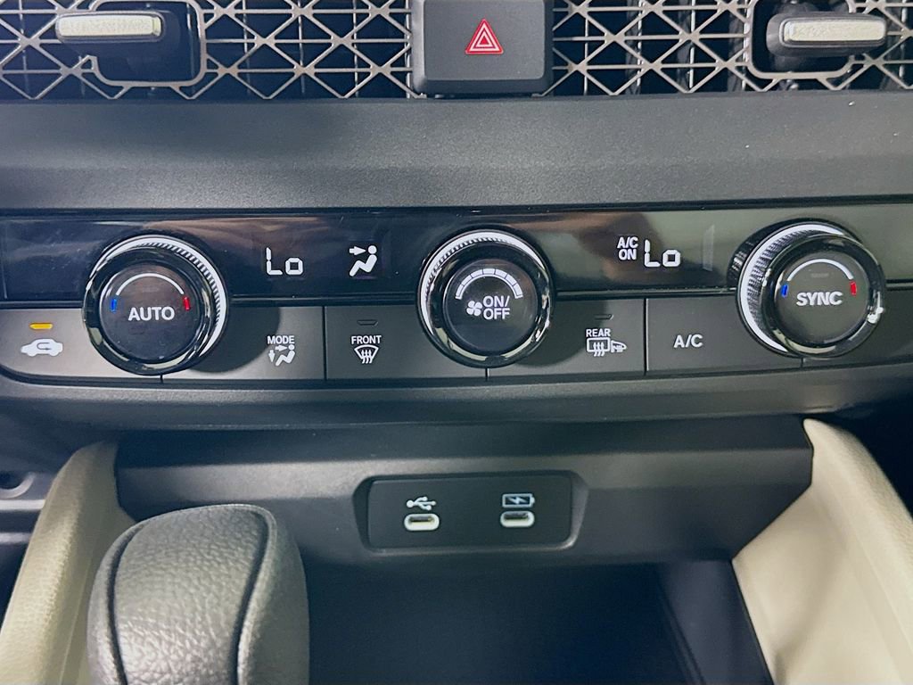 New 2025 Honda Accord SE image 17