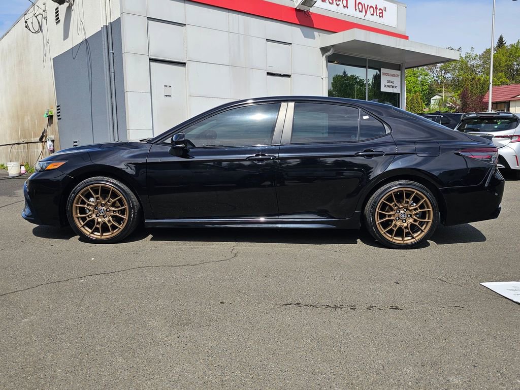Certified 2023 Toyota Camry SE AWD/4WD image 4