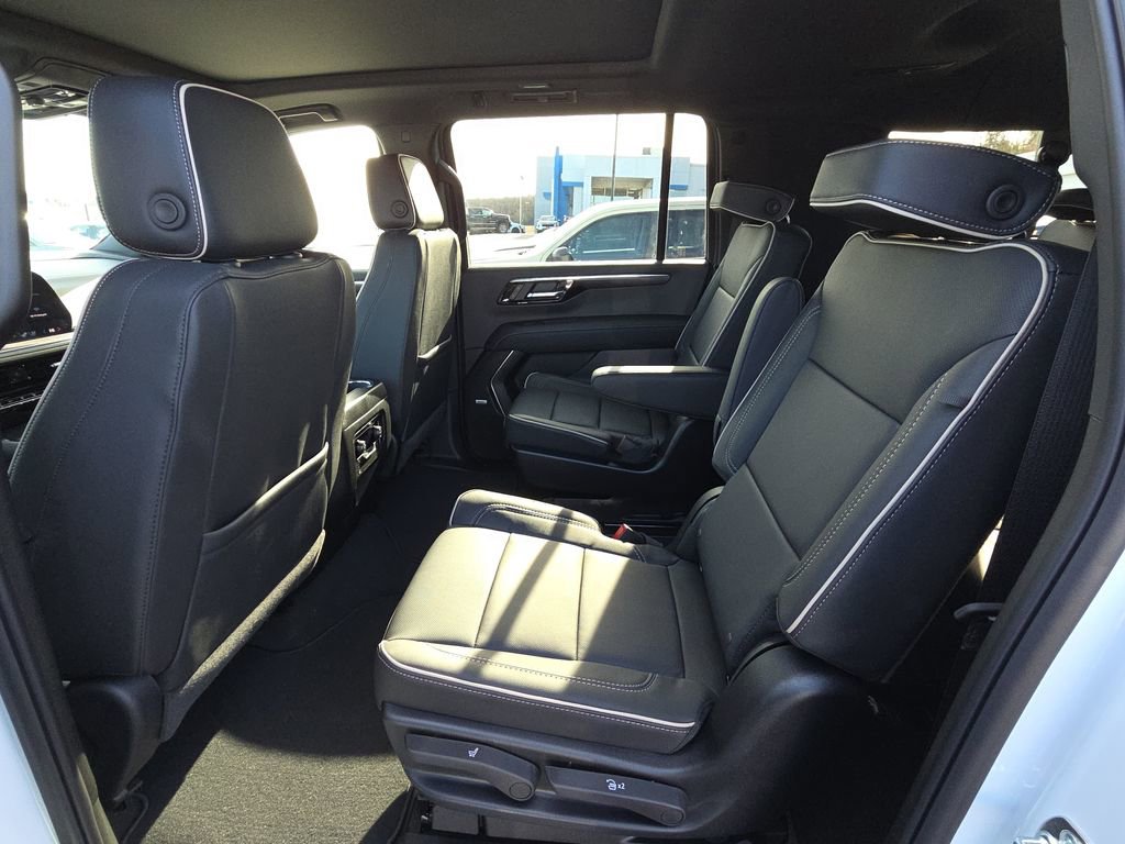 New 2026 Chevrolet Suburban Premier w/ Sun And Tow Package image 29