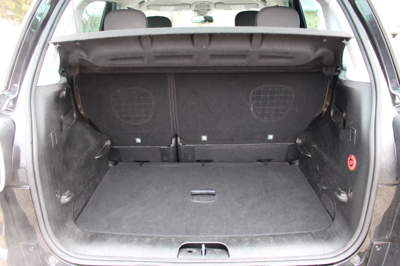 Used 2014 FIAT 500L Trekking w/ Popular Equipment Group image 41