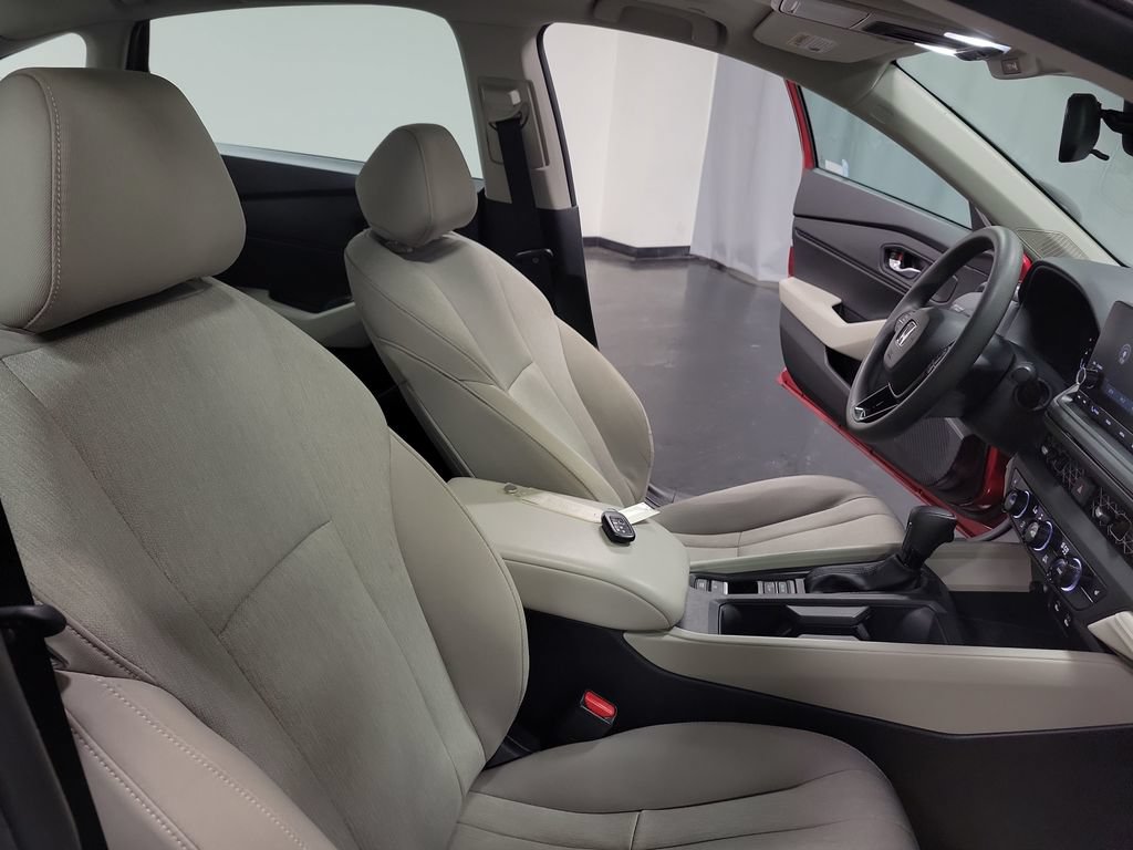 Used 2025 Honda Accord SE image 34