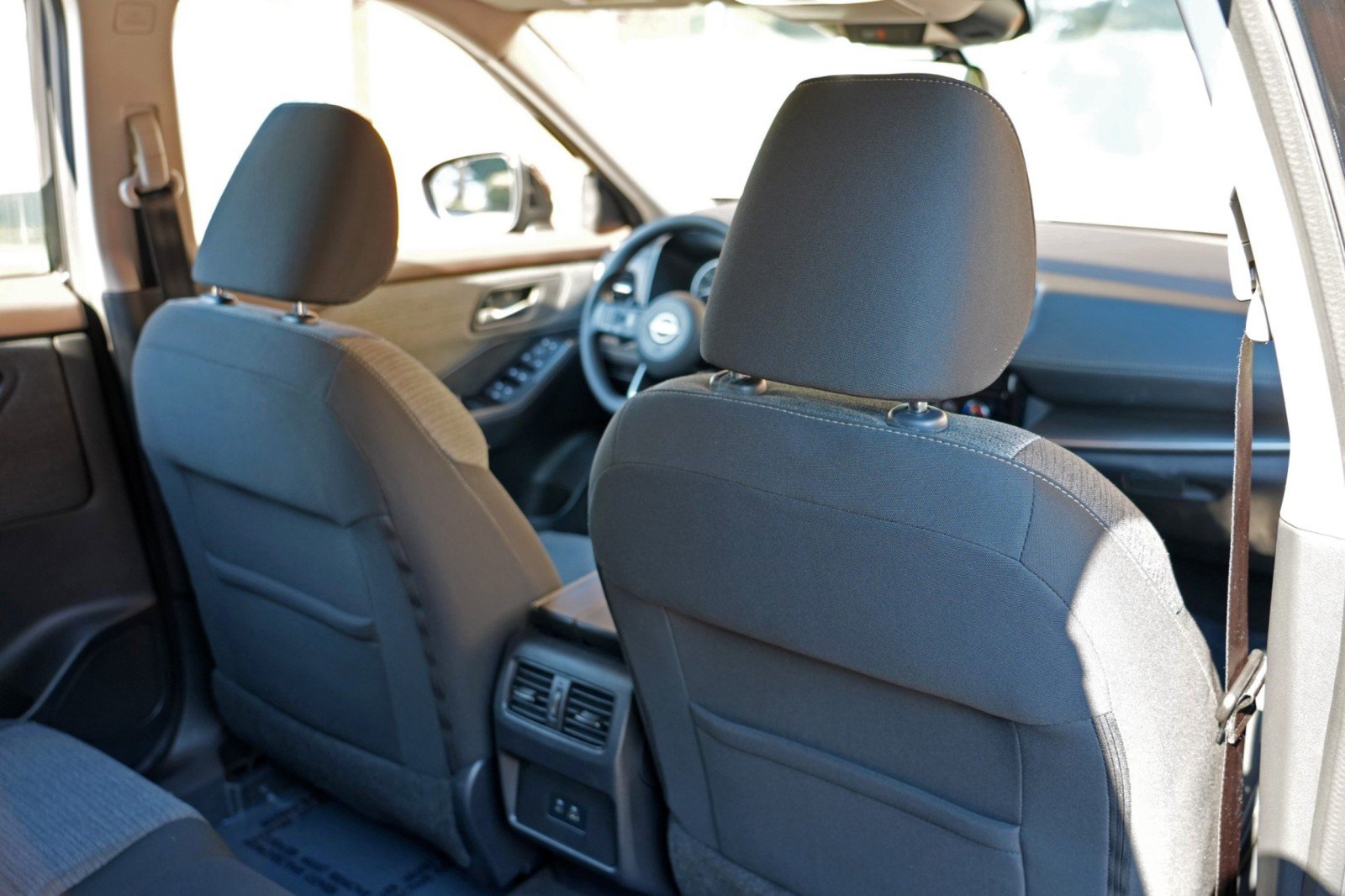 Used 2022 Nissan Rogue SV AWD/4WD image 31